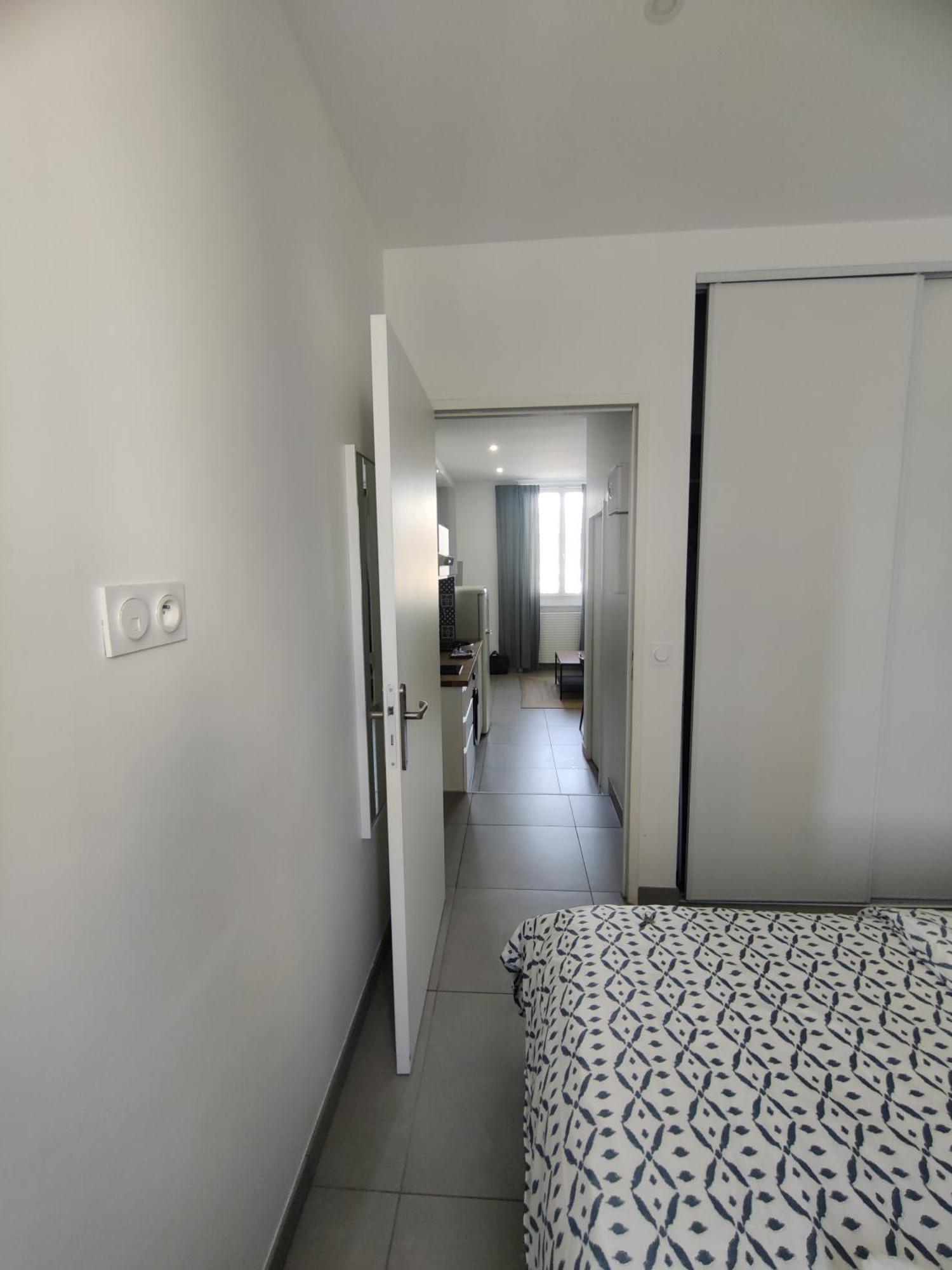 Ferienwohnung Le Pressense 2 Vénissieux Exterior foto